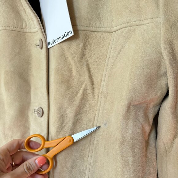 NWT Reformation Veda Lincoln Suede Shirt Jacket in Oat Distressed Tan Small - Picture 7 of 16